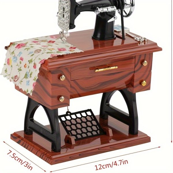 Vintage Sewing Machine Music Box - Retro Clockwork, No Battery Needed, with Wooden Base & Golden Accents, Ideal for Birthday & Christmas Gifts, Perfect for Home & Room Decor, Sewing Machine Decor