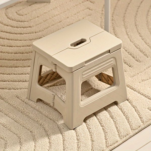Folding Chair Stool, Cute Step Stool, Outdoor, Compact, Space-Saving Pink Folding Stool, Sturdy, Lightweight, Easy to Grip, Convenient to Store, Non-Slip, Multifunctional, Footrest, Small Stool, Chair, for Children And Adults, Bathroom, Restroom.